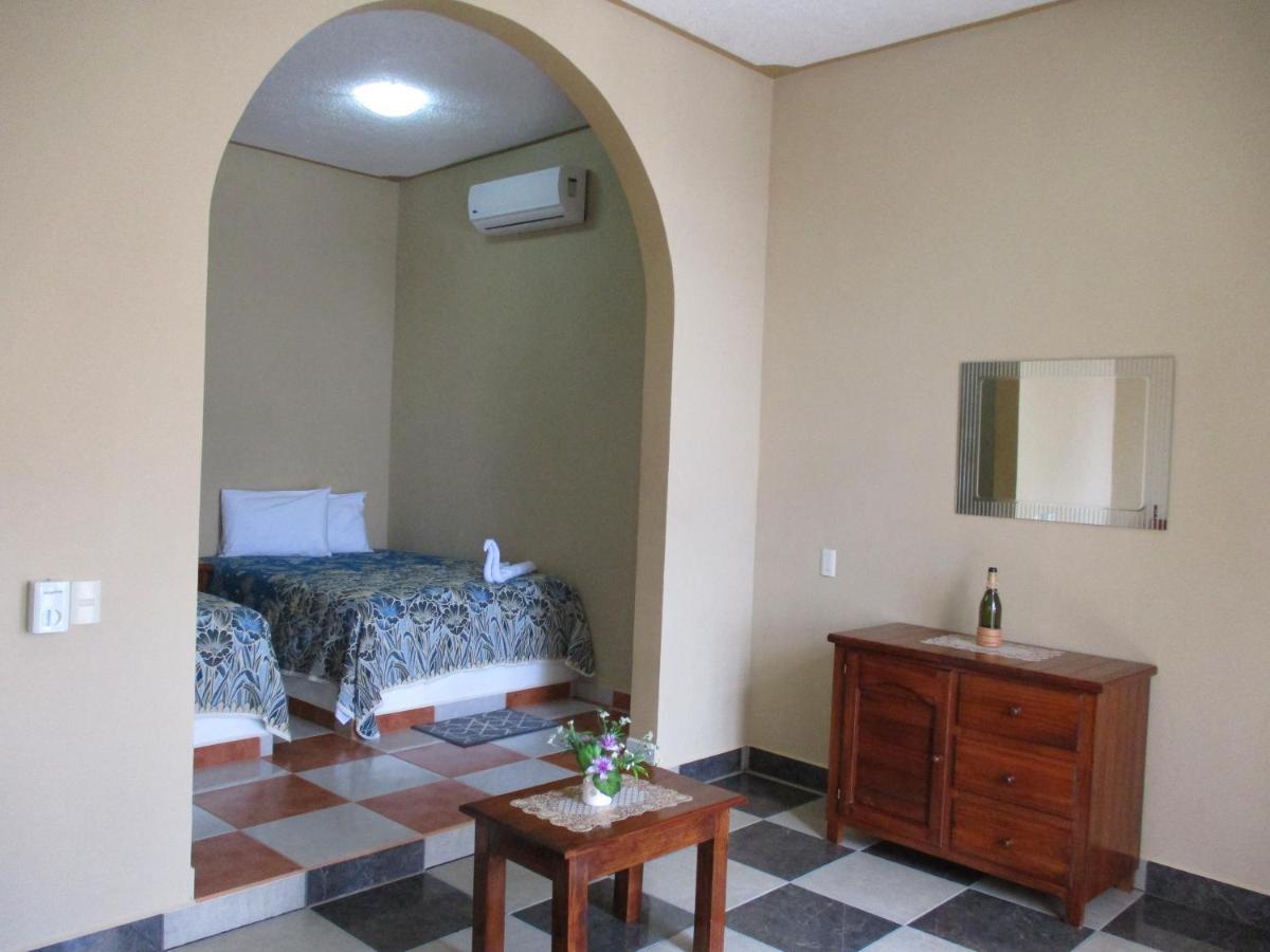 Gloria'S Hotel Estacahuite Экстерьер фото
